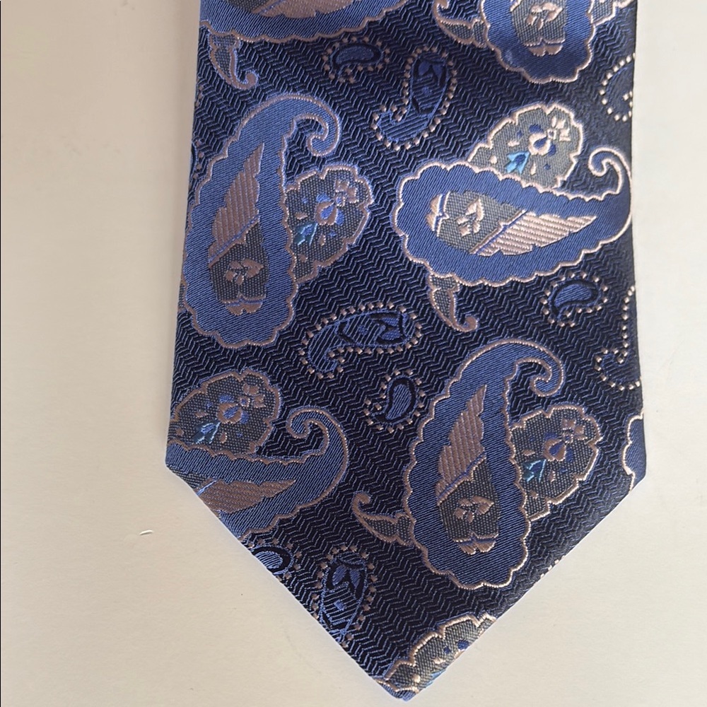 NWT Joseph Abboud Blue Silk Paisley Tie